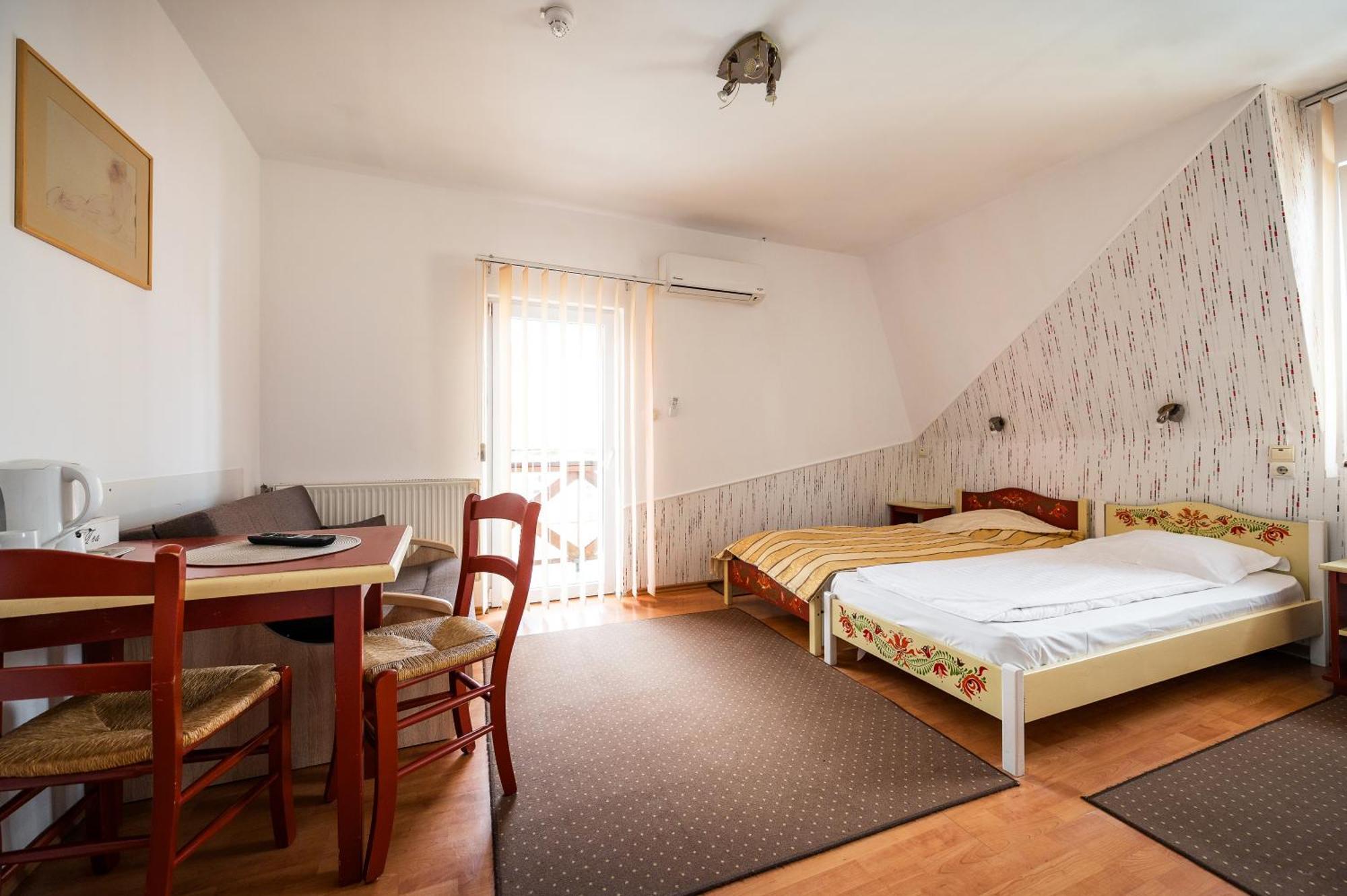 Hotel Sugas Sfântu-Gheorghe Zewnętrze zdjęcie