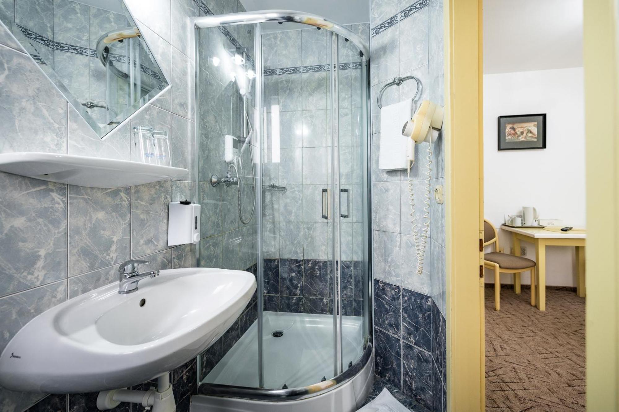 Hotel Sugas Sfântu-Gheorghe Zewnętrze zdjęcie