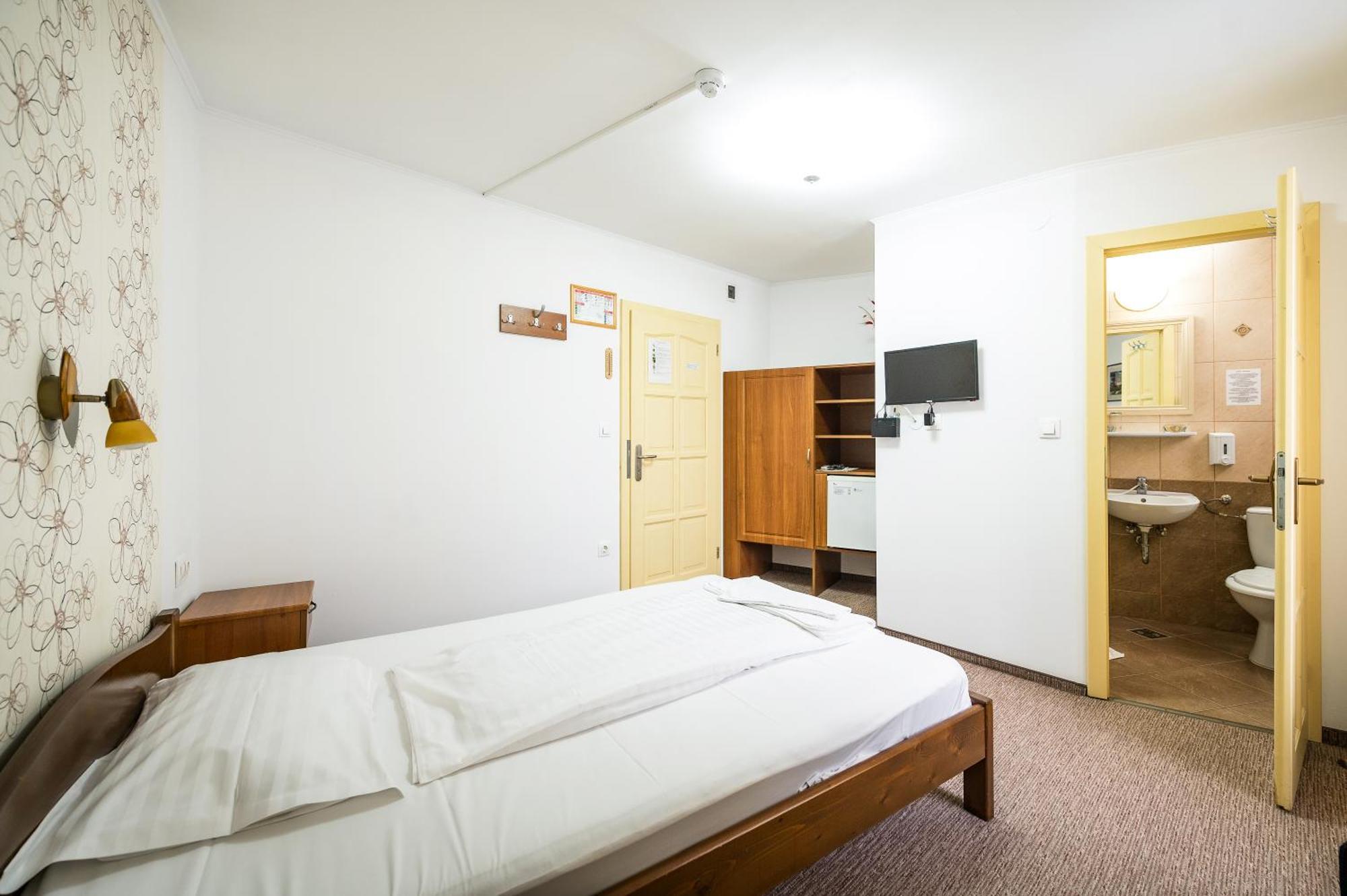 Hotel Sugas Sfântu-Gheorghe Zewnętrze zdjęcie