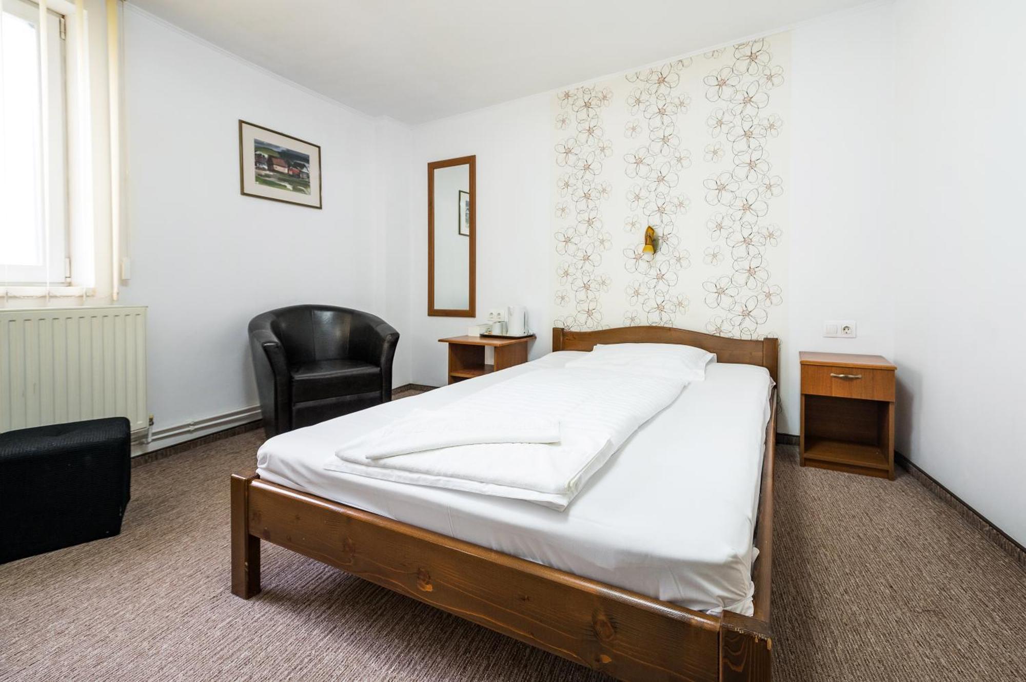 Hotel Sugas Sfântu-Gheorghe Zewnętrze zdjęcie